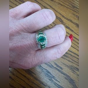 Listing for women’s ring with EITHER JADE OR EMERALD, not sure which. Size 6/7.